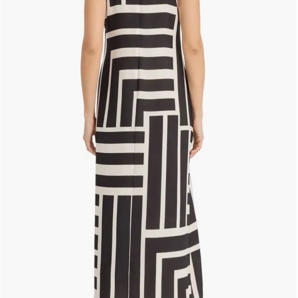 Donna Morgan Black & White Geometric Maxi Dress - Picture 2 of 2